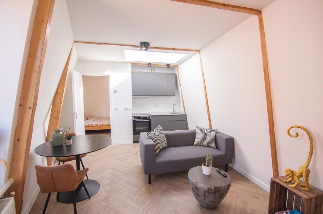 Appartement In Binnenstad/Centrum Van Leeuwarden Exteriör bild